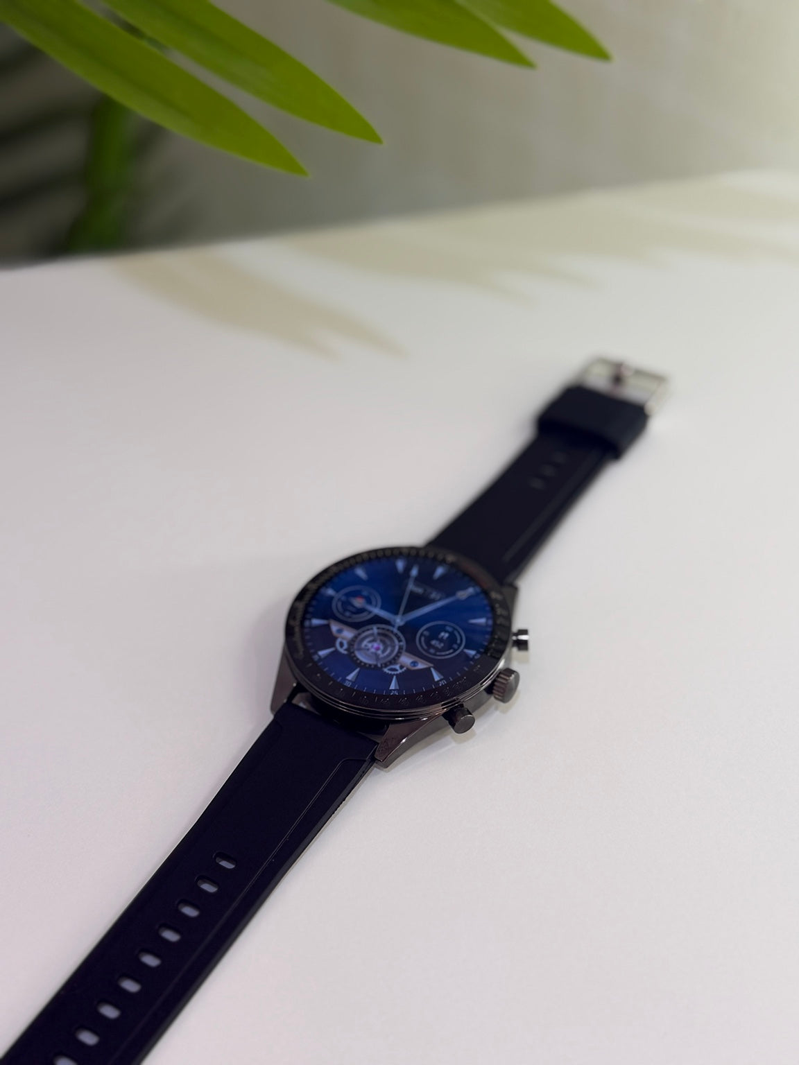 Hie-Q WR50 smart watch sports modes Arabic interface