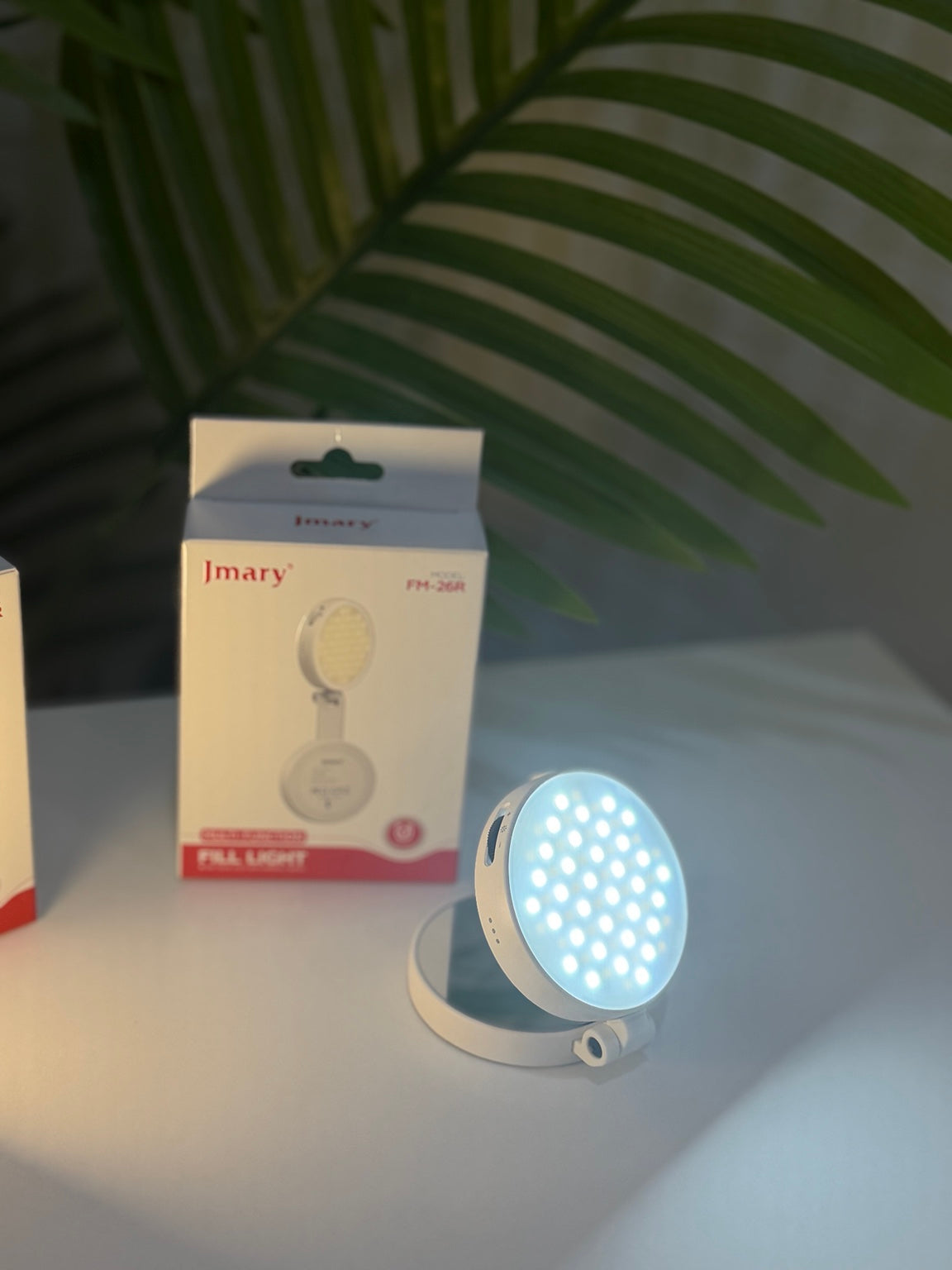 إضاءة تصوير Jmary FM-26R باللون الأبيض مع ضوء بارد