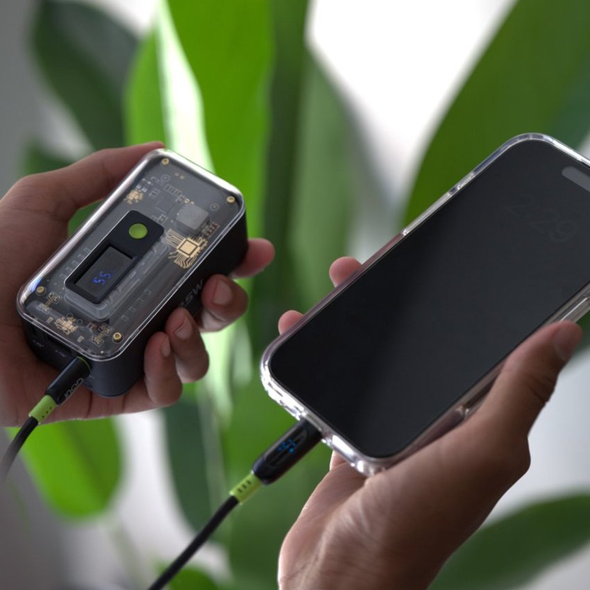 Goui - Super Fast Power Bank 10,000mAh| Flash Light