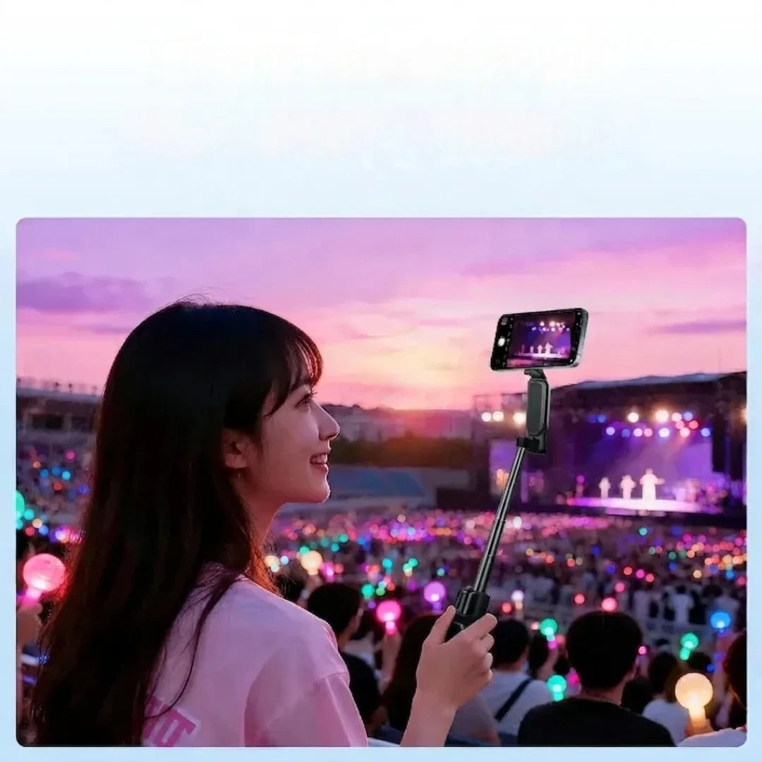 WONEW Z3 selfie stick used for recording video at a concert